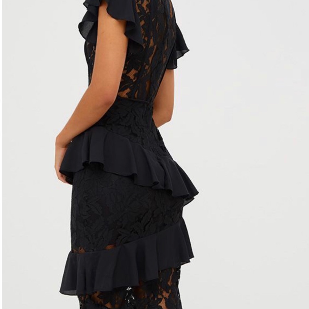 Long black lace dress - Picture 2 of 4